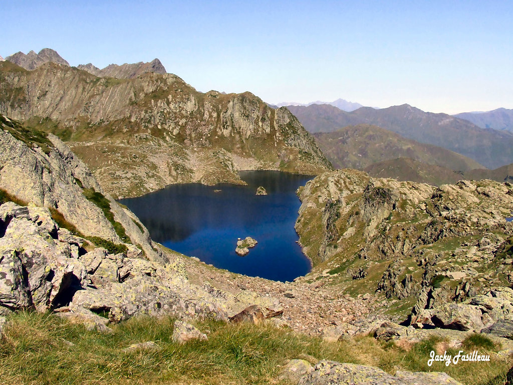 Le lac de la Montagnette